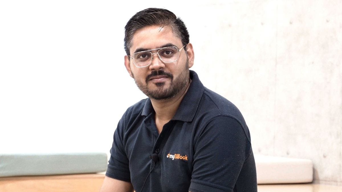 Indian SMBs combining offline efficiencies with digital tools to enhance capabilities